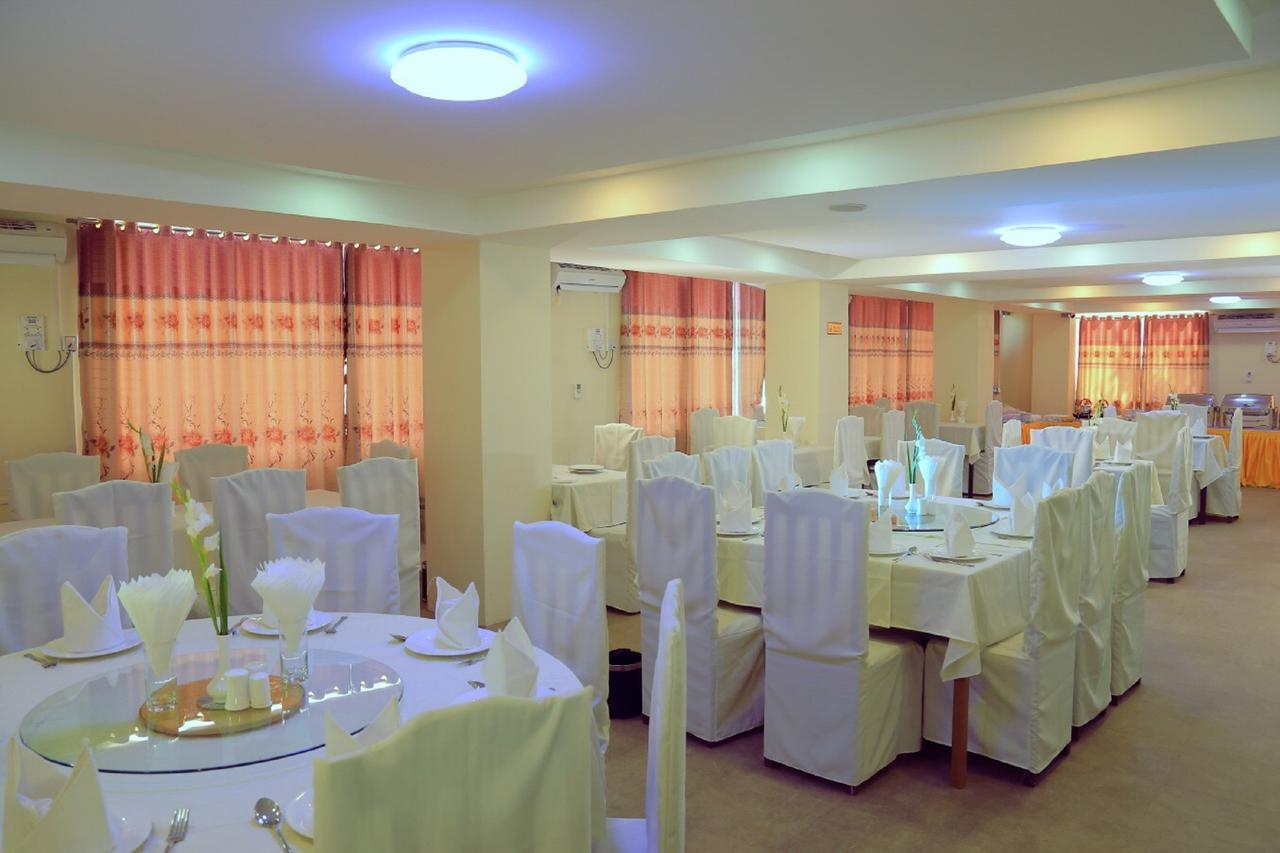 King & Queen Hotel Monywa Eksteriør billede