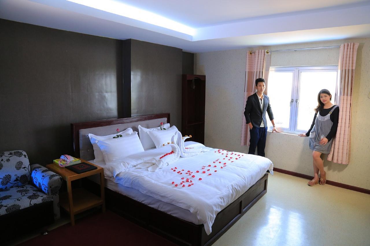 King & Queen Hotel Monywa Eksteriør billede