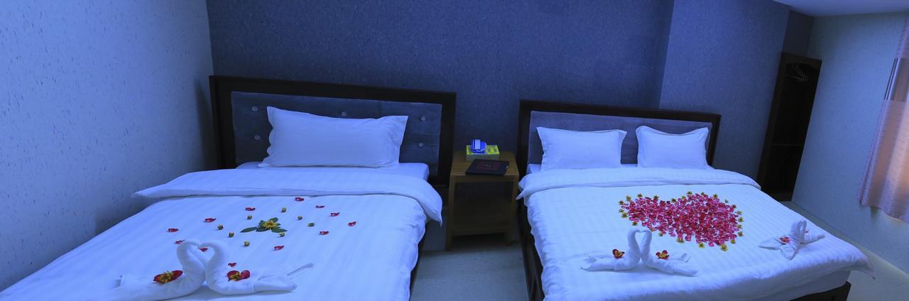 King & Queen Hotel Monywa Eksteriør billede